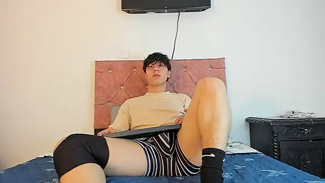 Liam saint online show from January 2026 12:20:02 PM