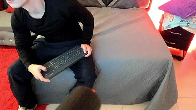 Liam saint online show from January 2026 12:09:01 PM