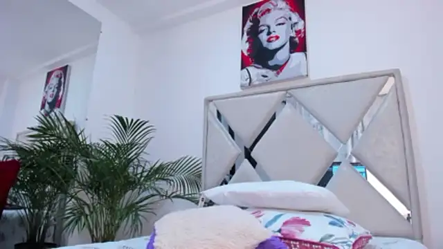 Liam saint online show from March 2026 12:17:02 PM