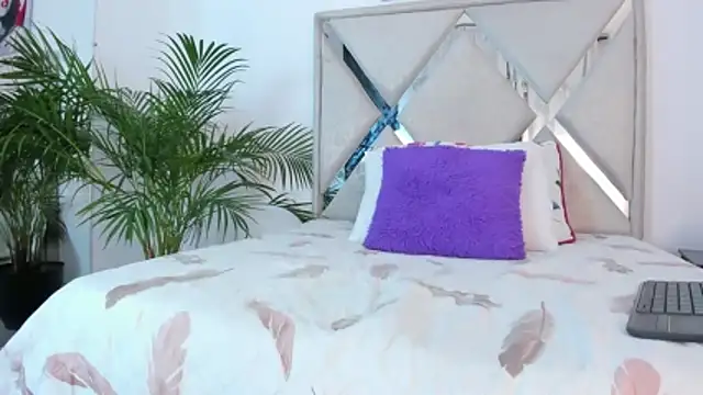 Liam saint online show from March 2026 01:12:01 PM