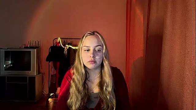 ZoraDearmon online show from March 2026 07:43:02 PM