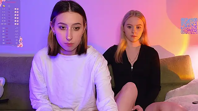 Snapshot of Mimipaws chatting on February 2026 08:04:01 PM Mimipaws online show from February 2026 08:04:01 PM