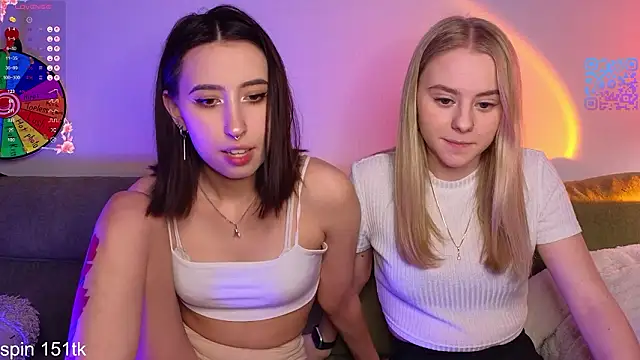 Snapshot of Mimipaws chatting on February 2026 08:30:02 PM Mimipaws online show from February 2026 08:30:02 PM