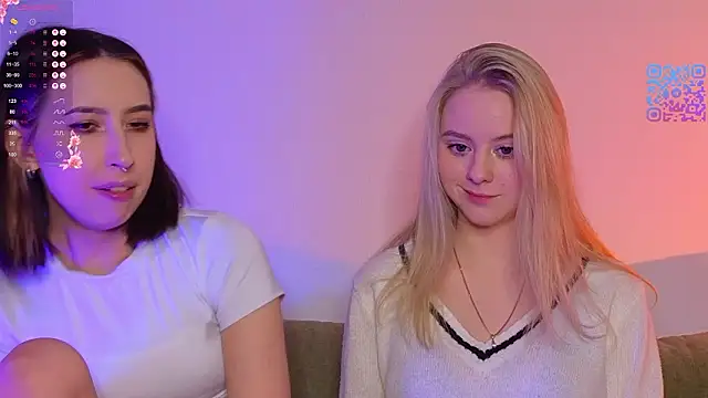 Snapshot of Mimipaws chatting on February 2026 09:12:01 PM Mimipaws online show from February 2026 09:12:01 PM