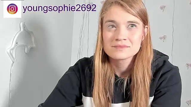 Snapshot of YoungSophie chatting on May 2026 03:08:01 PM YoungSophie online show from May 2026 03:08:01 PM