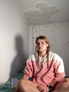 YoungSophie online show from February 2026 12:51:02 PM