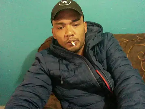 latinomoreno95 online show from February 2026 05:35:01 PM