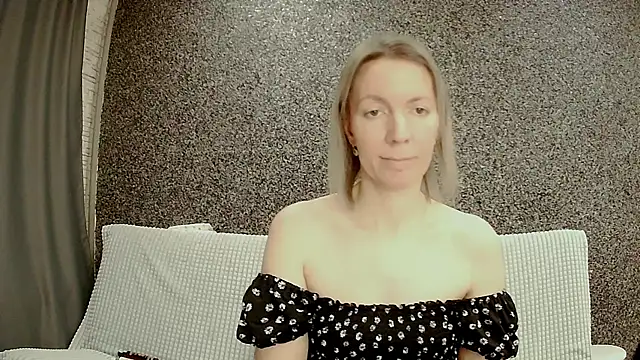 Amanda Luxe online show from January 2026 03:10:02 AM