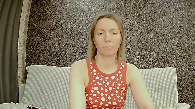 Amanda Luxe online show from January 2026 02:59:02 AM