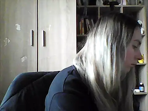 VikiLove765 online show from January 2026 11:06:01 AM