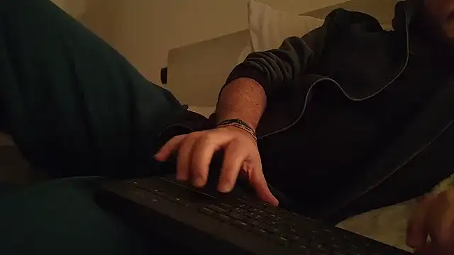 Reb born89 online show from January 2026 05:27:01 PM