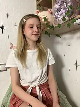 KissChristie online show from January 2026 07:09:01 PM