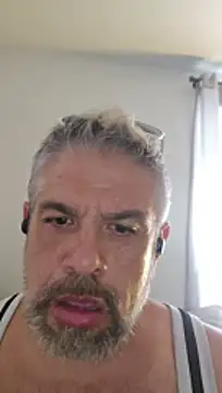Snapshot of eddy73xxx chatting on May 2026 01:28:02 PM eddy73xxx online show from May 2026 01:28:02 PM