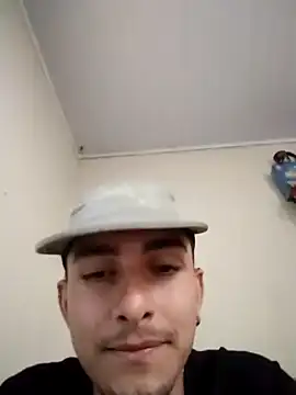 Fefe2805 online show from May 2026 08:05:01 PM