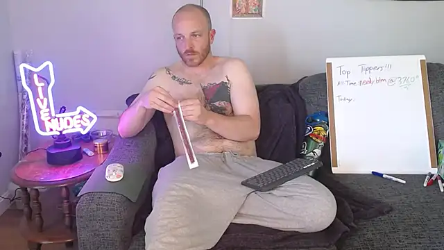 Snapshot of SeanSativa chatting on June 2026 08:19:01 PM SeanSativa online show from June 2026 08:19:01 PM