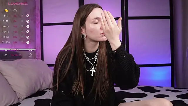 Alice Goth online show from March 2026 08:39:01 AM