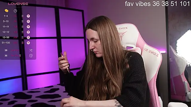 Alice Goth online show from March 2026 01:46:02 PM