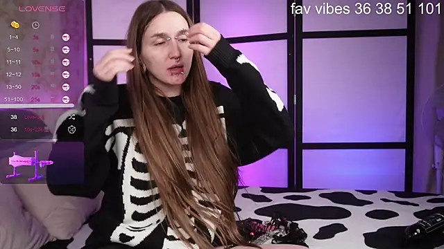 Alice Goth online show from March 2026 09:27:01 AM