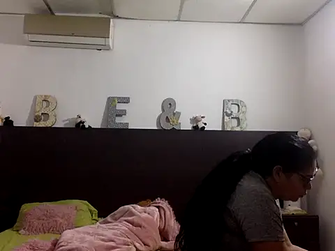 Snapshot of Flabia_Roses chatting on January 2026 12:31:02 PM Flabia Roses online show from January 2026 12:31:02 PM