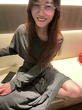 AnnieLi888 online show from February 2026 02:19:02 PM