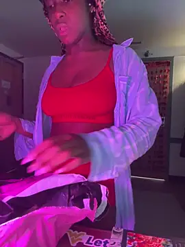 CookiesNcreaming online show from February 2026 07:46:01 PM