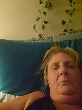 HotAzMilf online show from April 2026 11:55:01 PM
