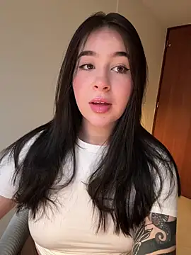 evelynrosess1 online show from April 2026 10:28:01 PM