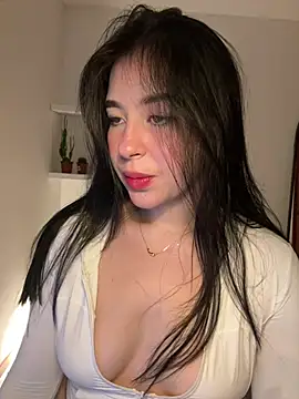 evelynrosess1 online show from June 2026 12:55:01 AM