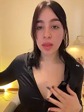 Snapshot of evelynrosess1 chatting on July 2026 10:21:02 PM evelynrosess1 online show from July 2026 10:21:02 PM