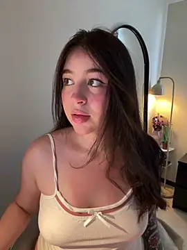 evelynrosess1 online show from April 2026 09:27:01 PM
