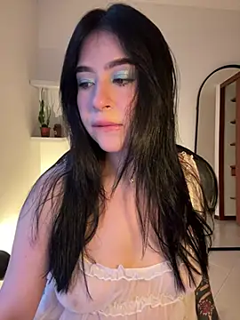 Snapshot of evelynrosess1 chatting on June 2026 11:10:02 PM evelynrosess1 online show from June 2026 11:10:02 PM