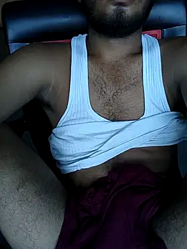 Snapshot of avi007pp chatting on July 2026 07:02:01 AM avi007pp online show from July 2026 07:02:01 AM