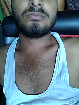 Snapshot of avi007pp chatting on July 2026 04:45:01 AM avi007pp online show from July 2026 04:45:01 AM