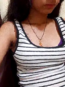 Kanchan7909 online show from April 2026 04:37:02 AM