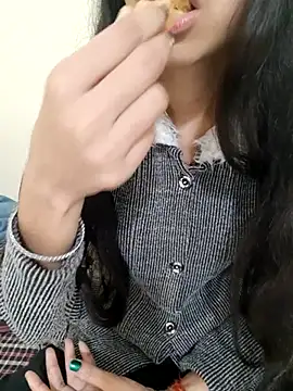 Kanchan7909 online show from February 2026 03:15:01 AM