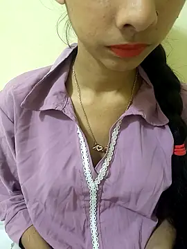 Kanchan7909 online show from April 2026 03:52:02 PM