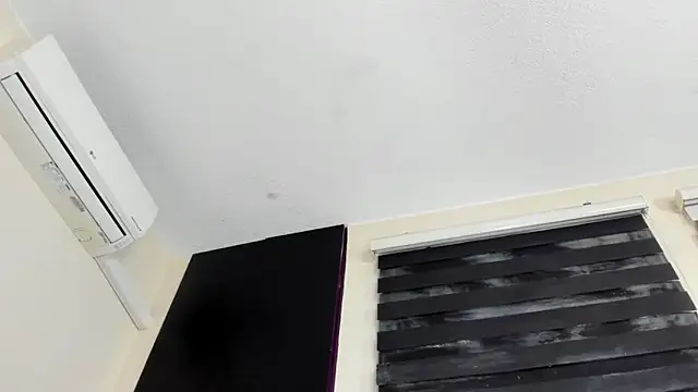 vanesadimaria online show from February 2026 07:01:01 PM