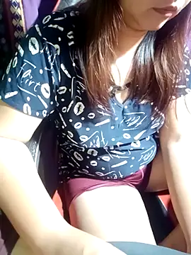 Lady kingsveal online show from February 2026 12:58:01 PM