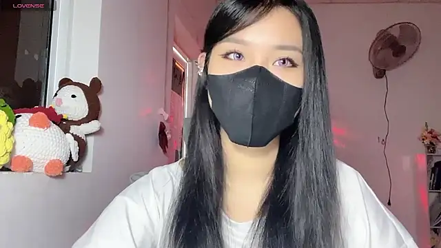 Snapshot of Tieu-May chatting on June 2026 07:36:01 AM Tieu-May online show from June 2026 07:36:01 AM