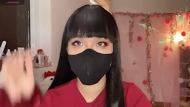 Tieu-May online show from March 2026 10:18:02 AM