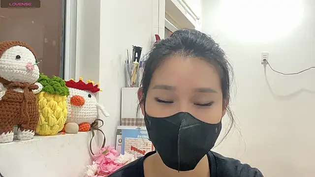 Tieu-May online show from March 2026 01:28:01 AM