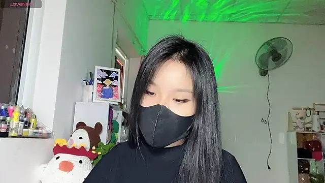 Snapshot of Tieu-May chatting on May 2026 07:12:01 AM Tieu-May online show from May 2026 07:12:01 AM