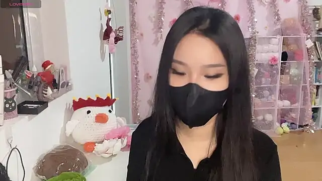 Tieu-May online show from March 2026 05:34:02 AM