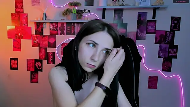 sweetie chloe  online show from April 2026 08:43:01 AM