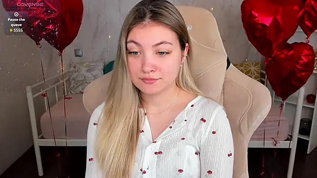 Angel  Grace online show from February 2026 05:41:02 AM