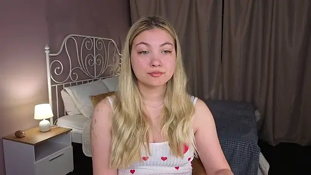 Angel  Grace online show from May 2026 12:11:01 AM