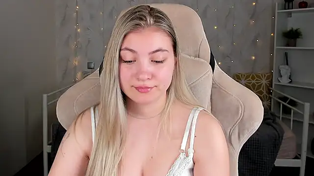 Angel  Grace online show from April 2026 07:45:01 AM