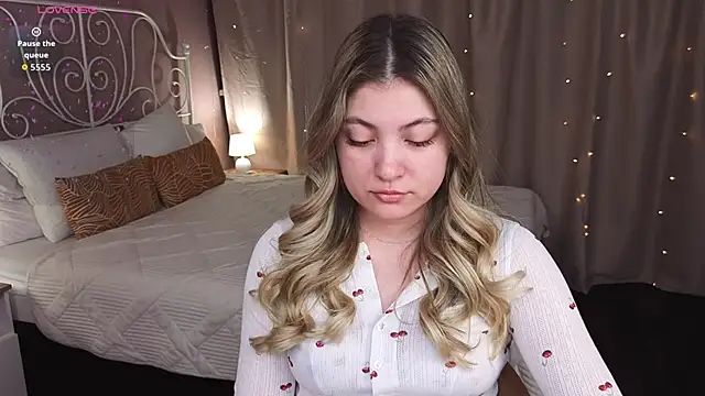 Angel  Grace online show from February 2026 12:11:01 AM