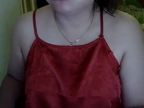 Snapshot of Sarah_no_land chatting on July 2026 02:50:02 PM Sarah no land online show from July 2026 02:50:02 PM