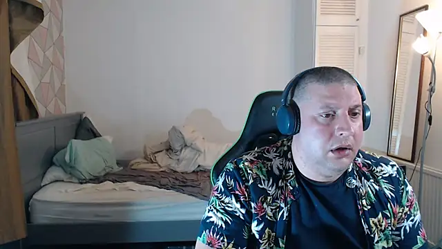 Snapshot of thetalldude265 chatting on January 2026 03:43:01 AM thetalldude265 online show from January 2026 03:43:01 AM